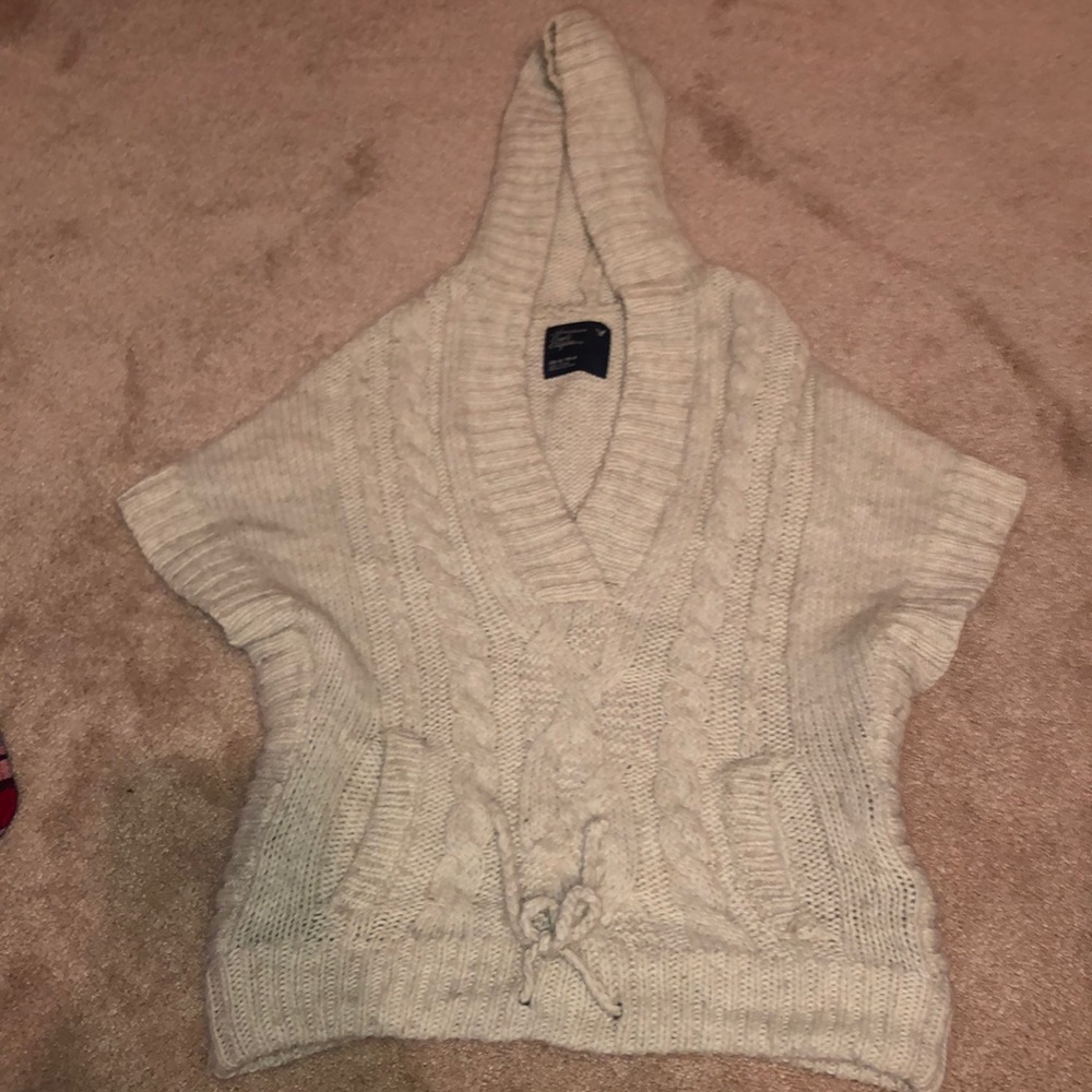 American eagle short sleeve sweater